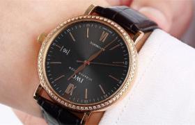 万国摔坏了是什么原因