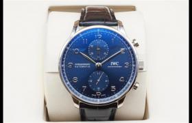 万国手表怎么调星期